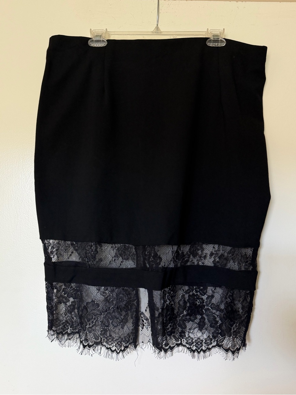 City Chic Black Stretch Pencil Skirt Lace Hem Sexy M/18 - Like New!